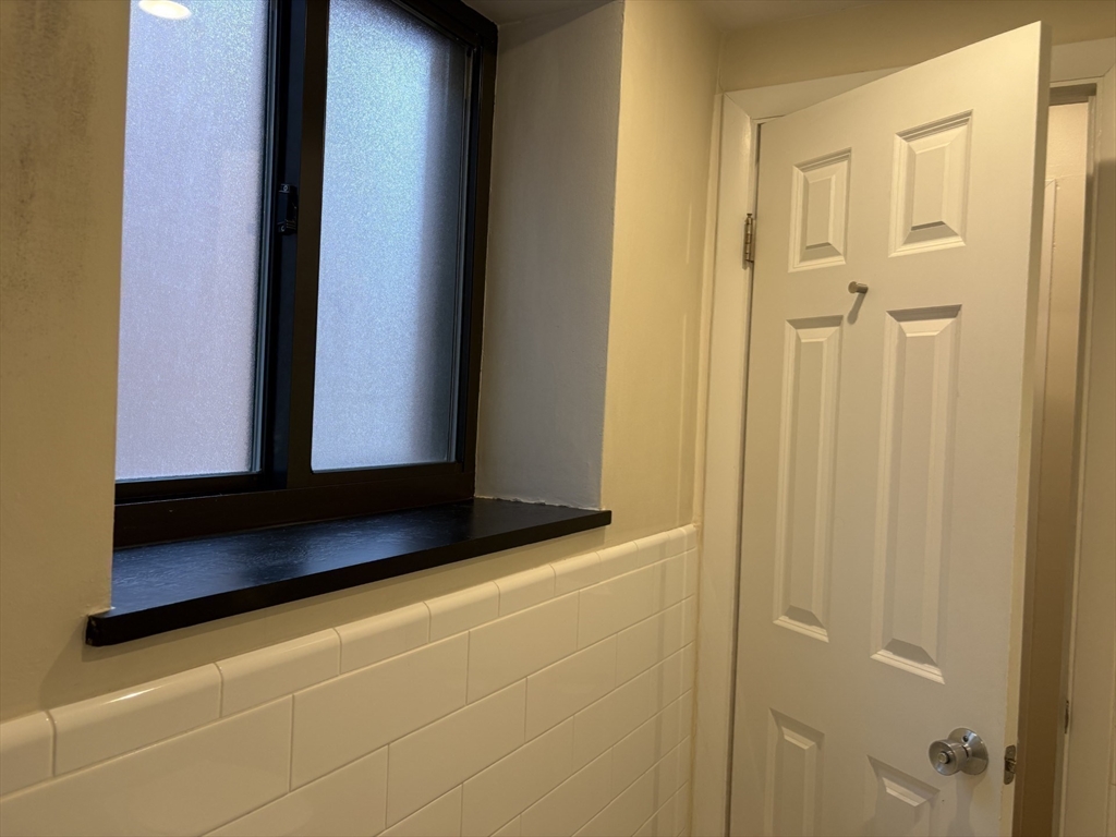 8 Riverside Street # 2 Unit: 1-2