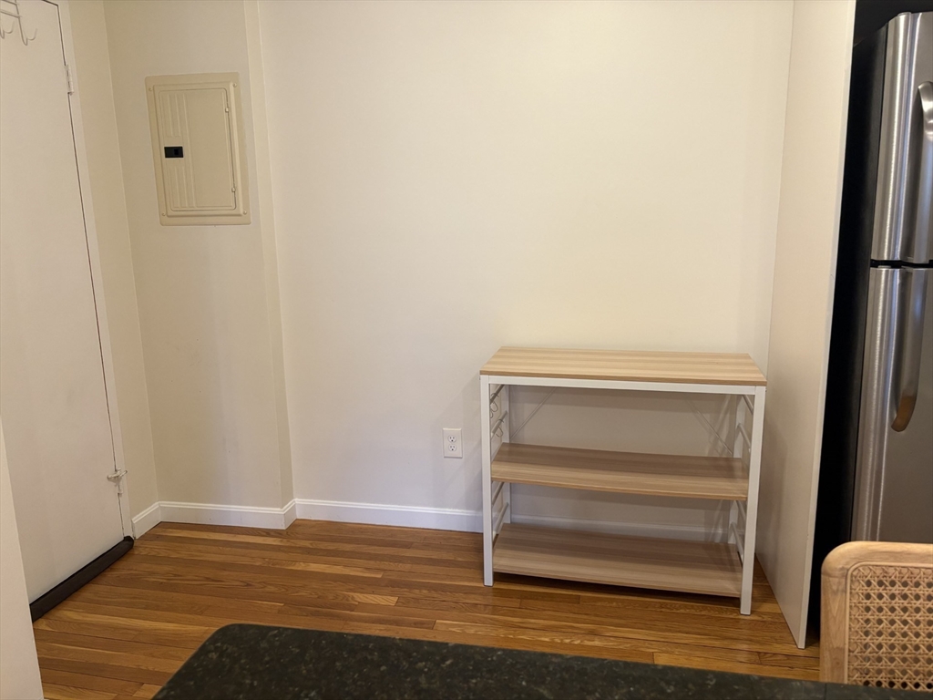 8 Riverside Street # 2 Unit: 1-2