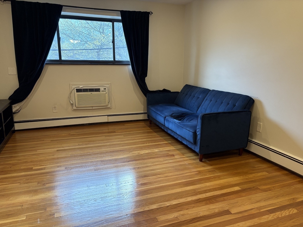 8 Riverside Street # 2 Unit: 1-2