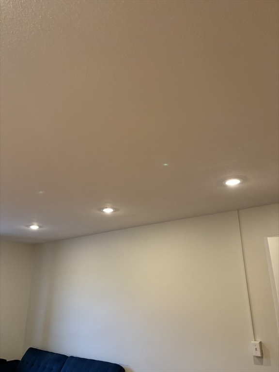 8 Riverside Street # 2 Unit: 1-2