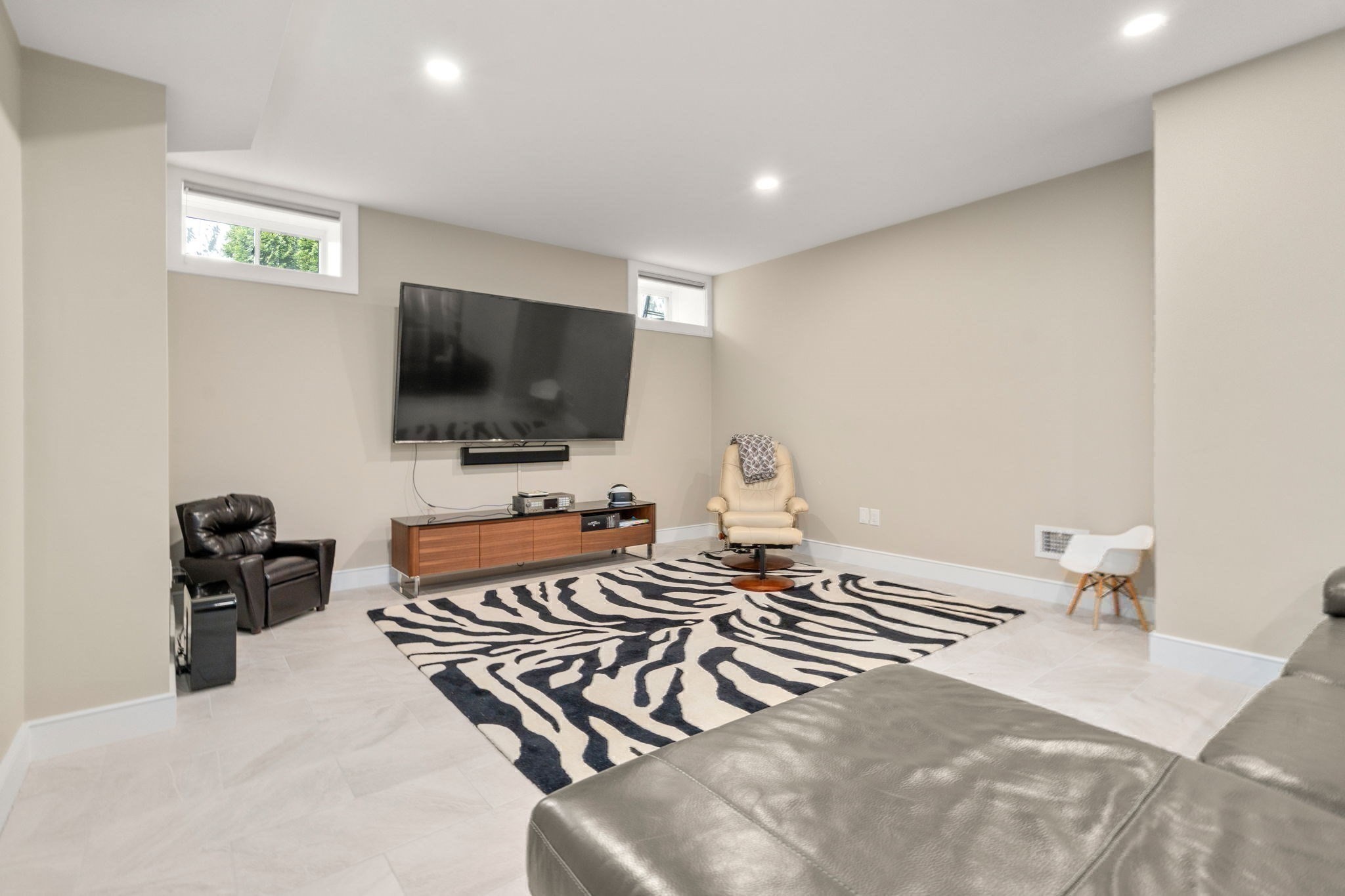 6 Wiswall Rd