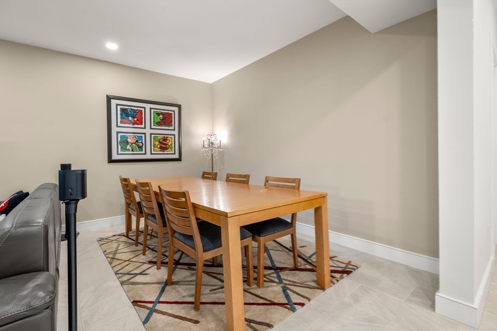 6 Wiswall Rd