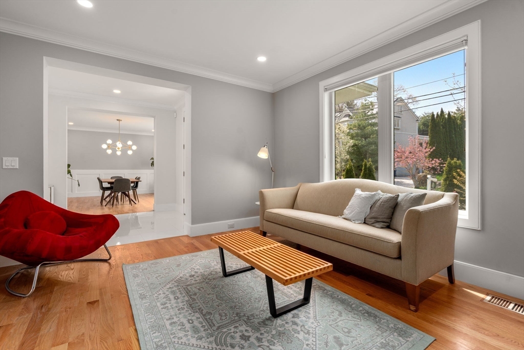 6 Wiswall Rd