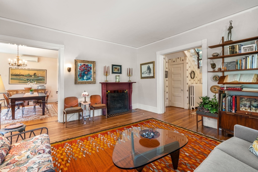 91 Hillside Ave