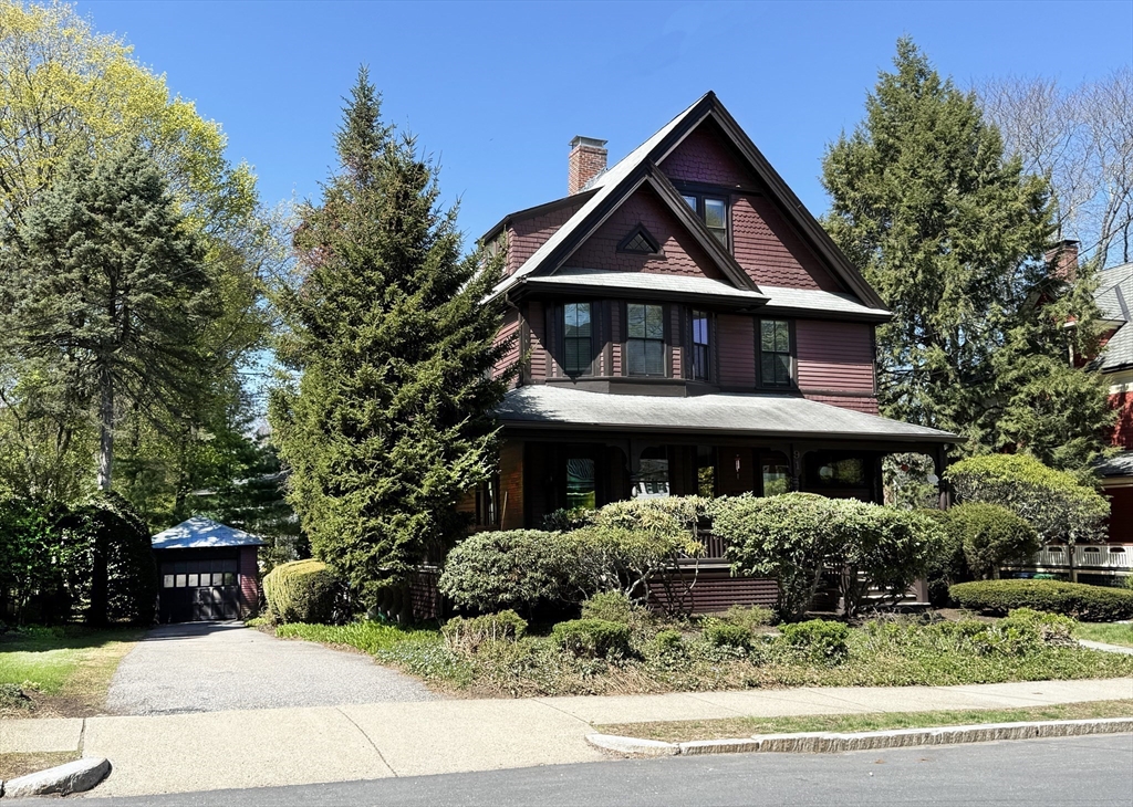 91 Hillside Ave