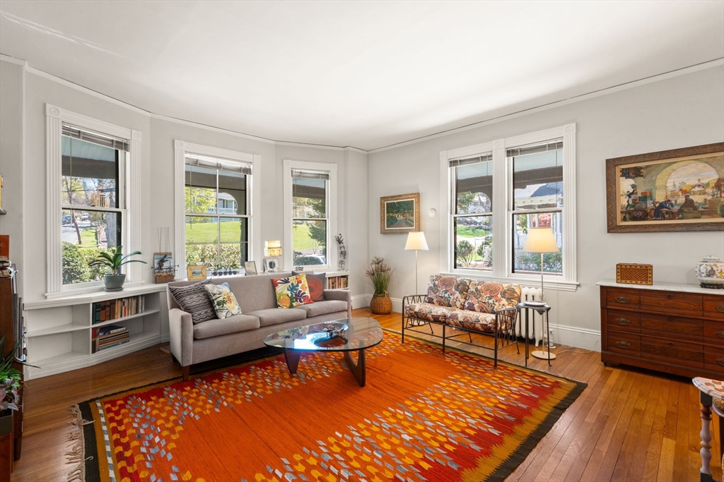 91 Hillside Ave