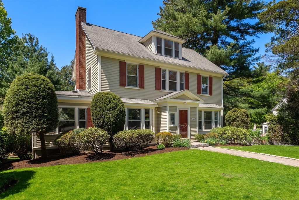 89 Beaumont Ave