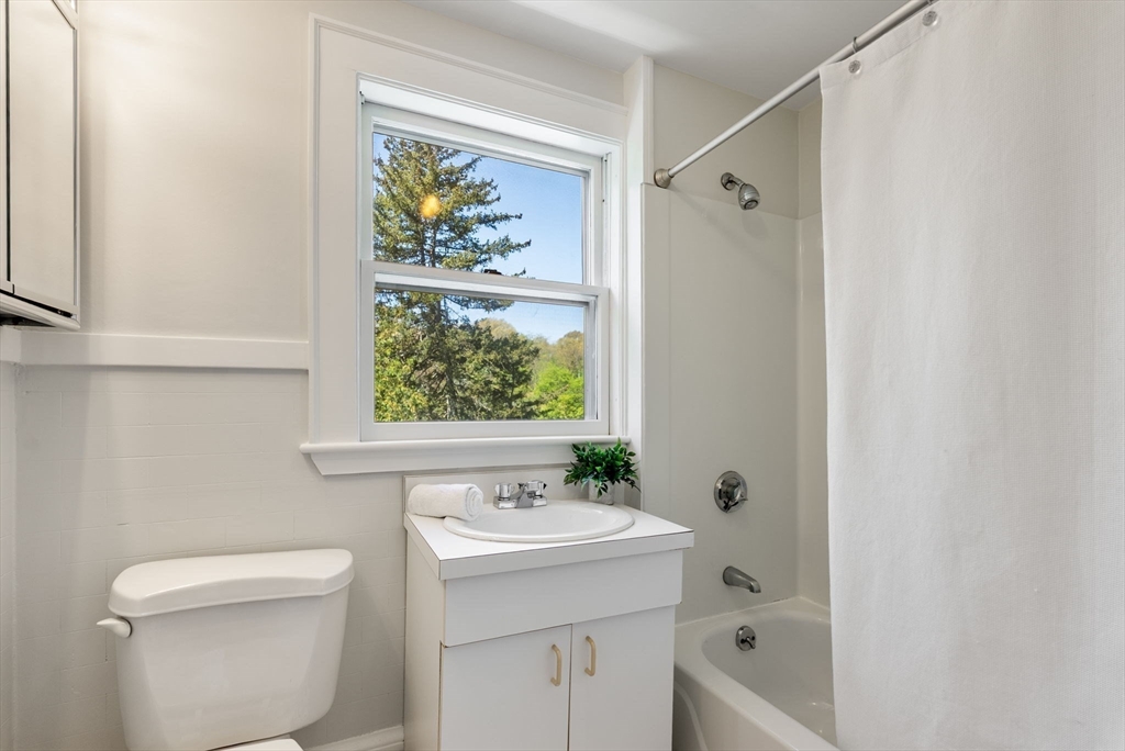89 Beaumont Ave