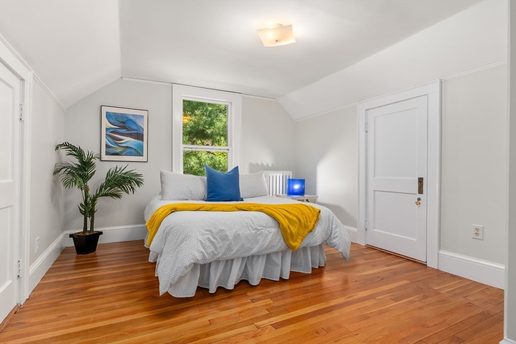 89 Beaumont Ave