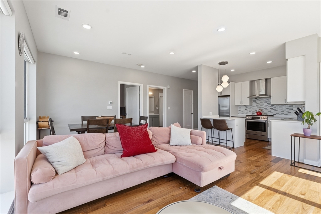 3531 Washington # 519