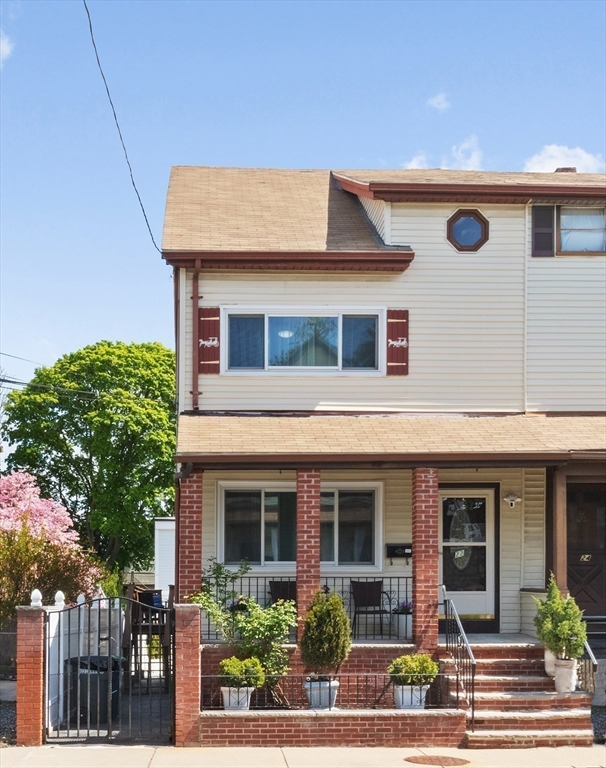 22 Wellington Ave