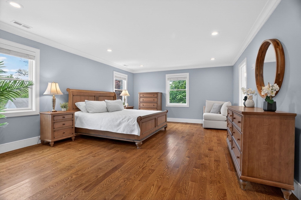 11 Haynes Rd
