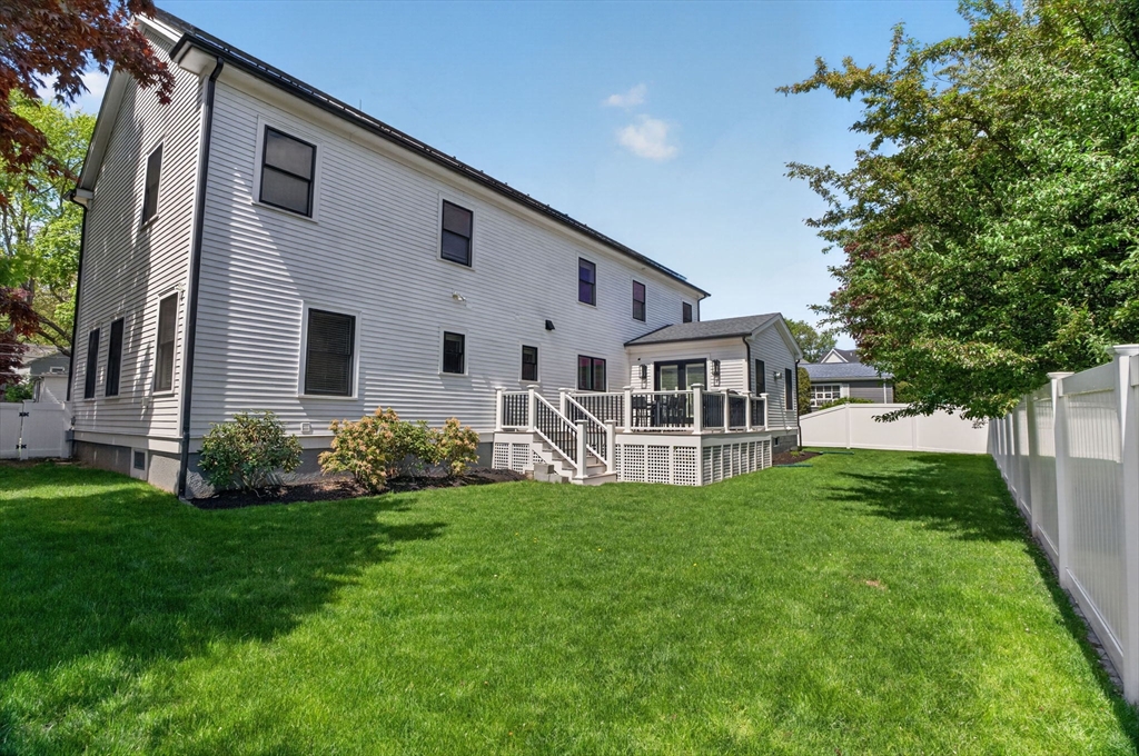 11 Haynes Rd