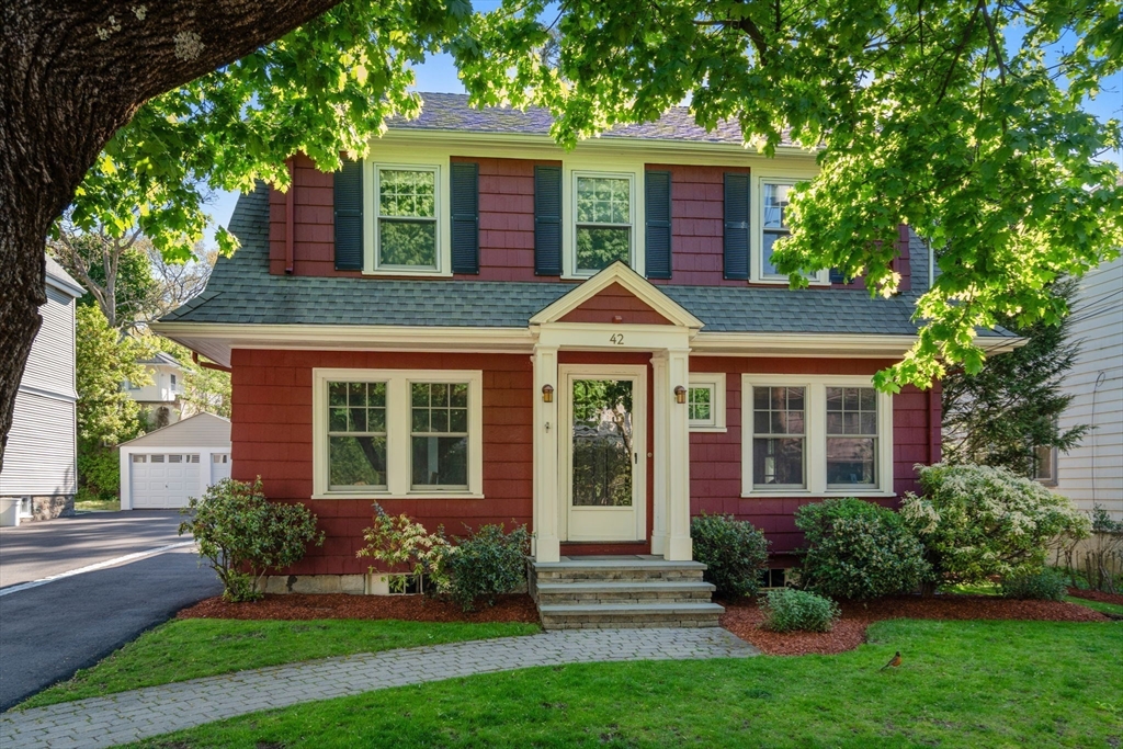 42 Aberdeen St