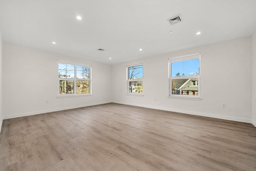 1151 Walnut Street # 301