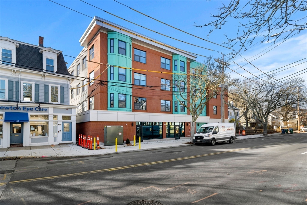 1151 Walnut Street # 301