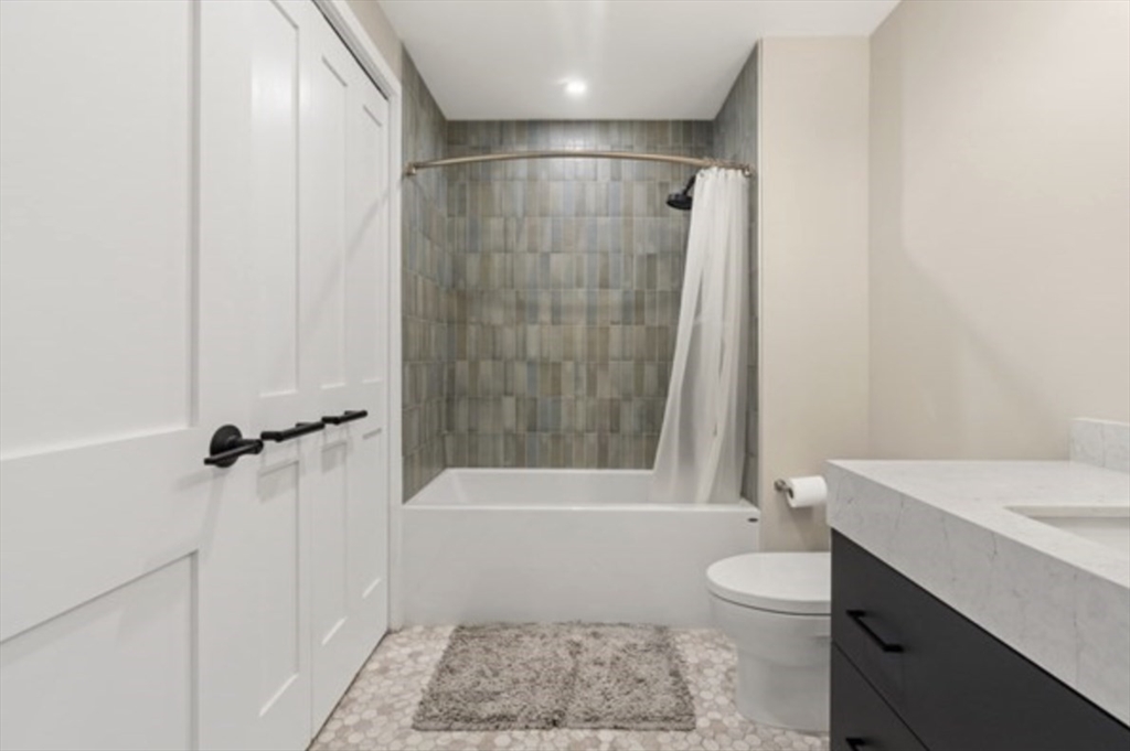 70 Leo Birmingham Parkway # 507