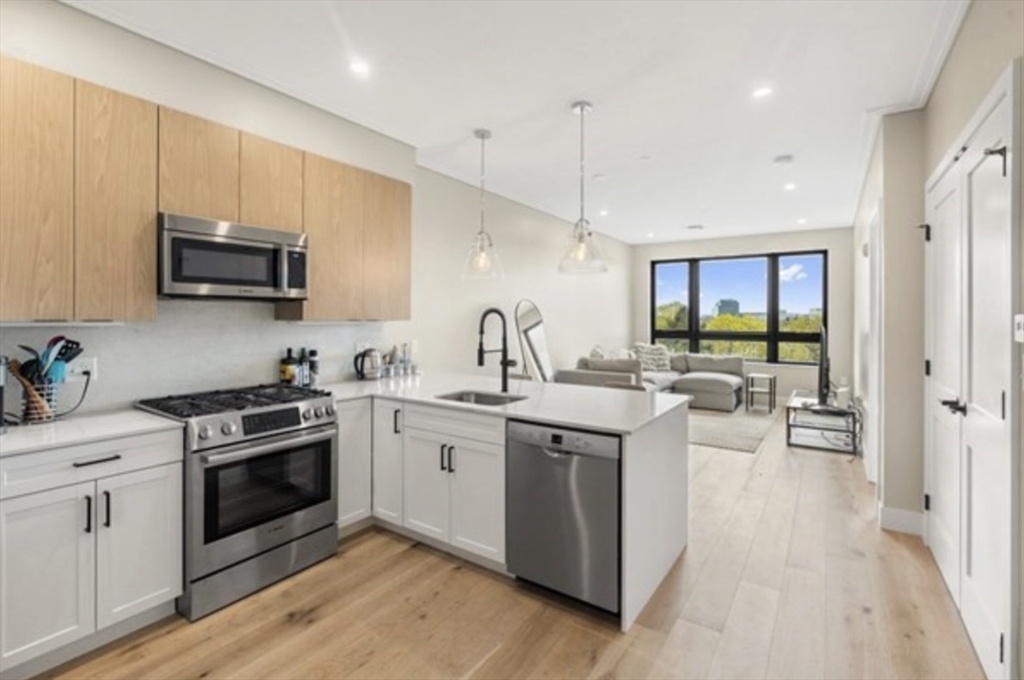 70 Leo Birmingham Parkway # 507