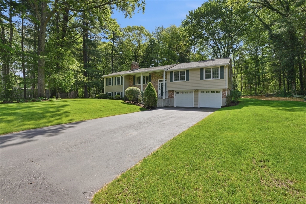 22 Longmeadow Dr