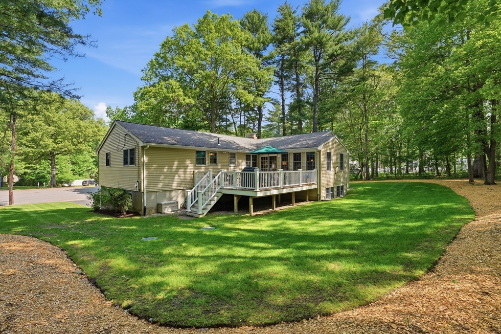 22 Longmeadow Dr