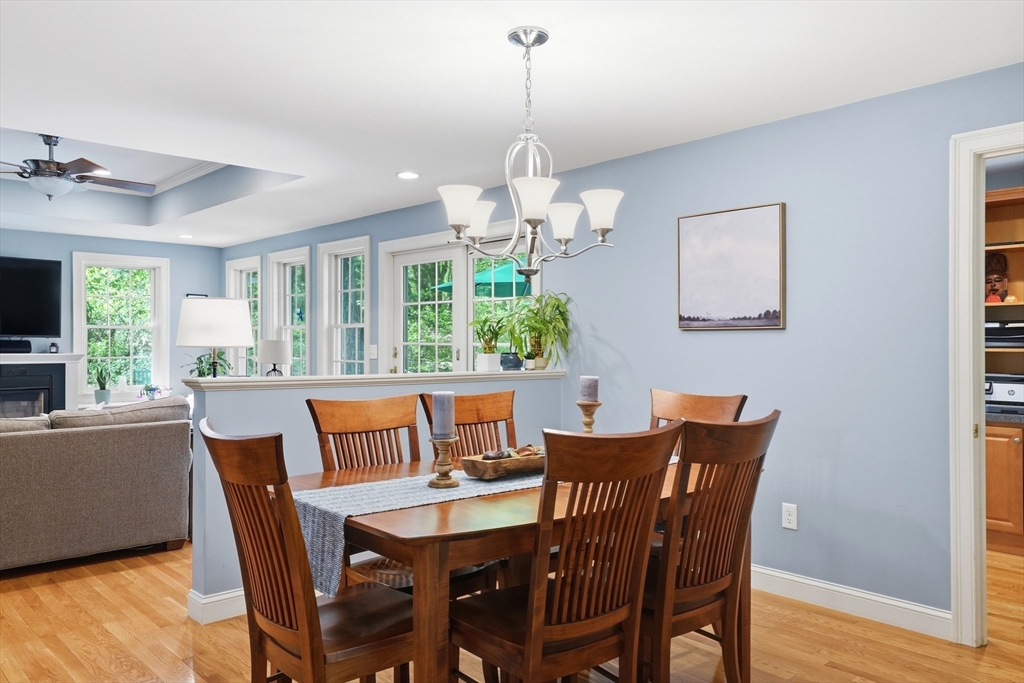 22 Longmeadow Dr