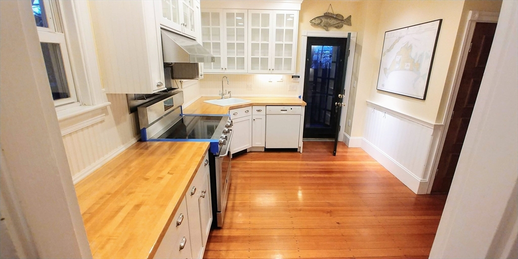 78 N Beacon St