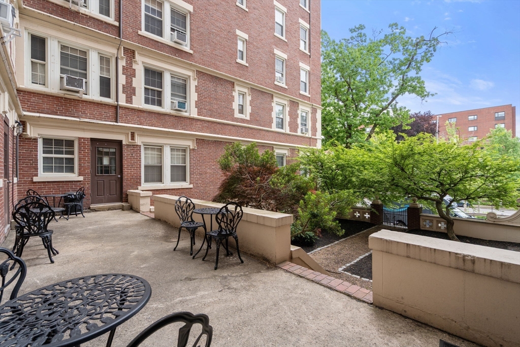 1450-1454 Beacon Street # 542