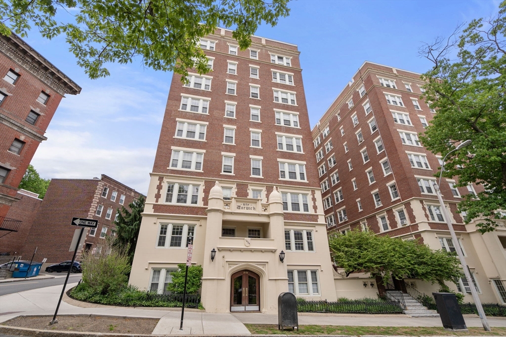 1450-1454 Beacon Street # 542