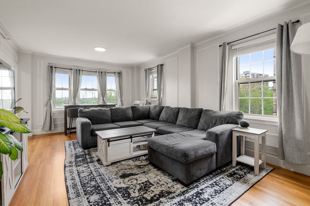 1450-1454 Beacon Street # 542