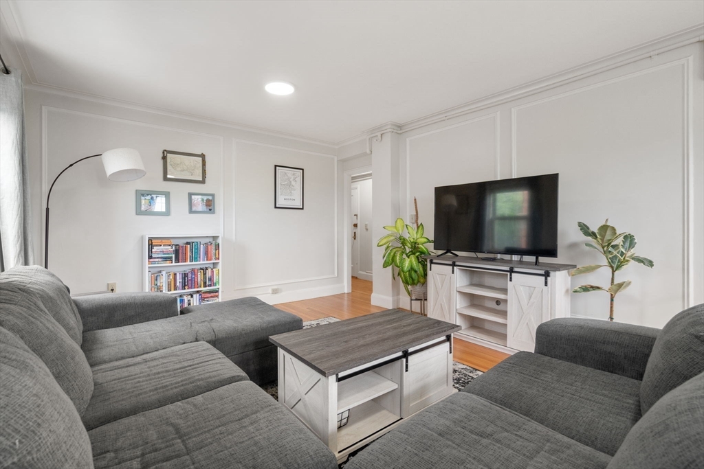 1450-1454 Beacon Street # 542