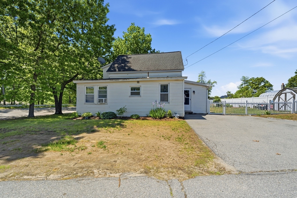 762 Merrimack Ave