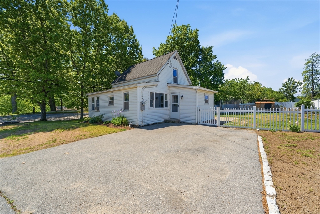762 Merrimack Ave