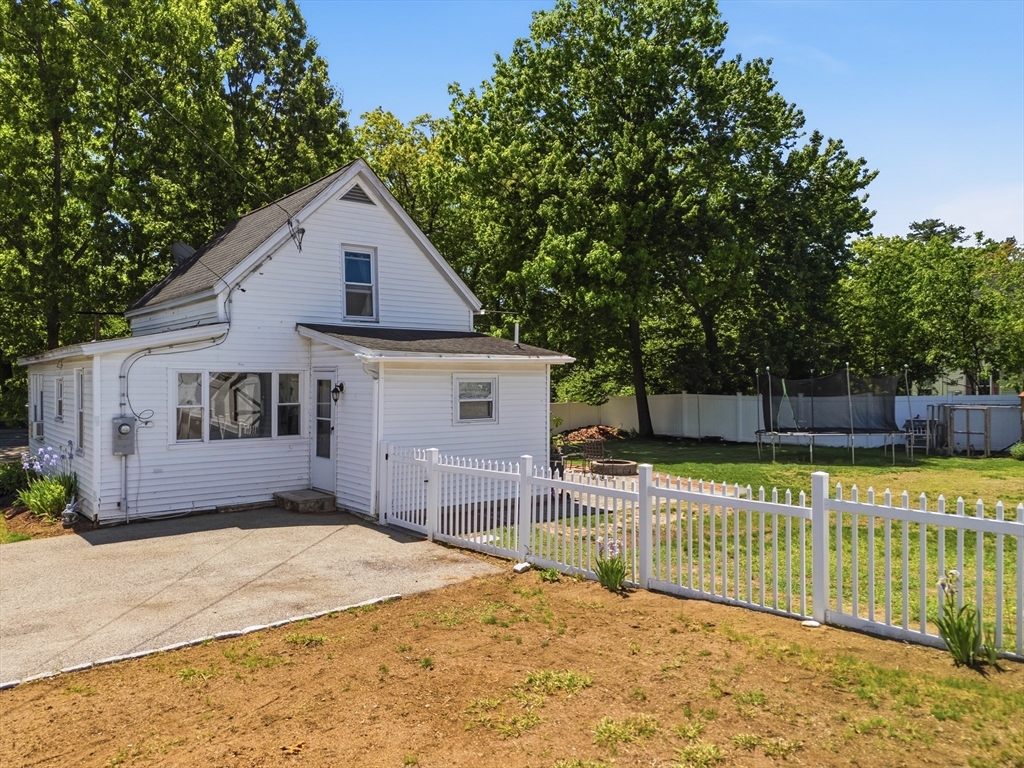 762 Merrimack Ave