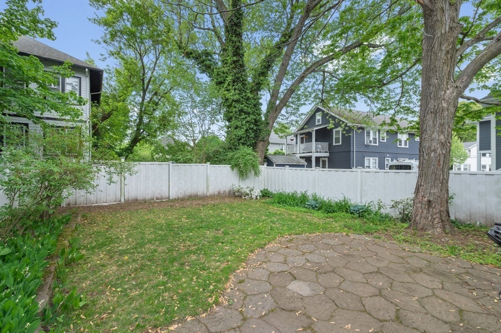 105-107 Adena Rd # 105