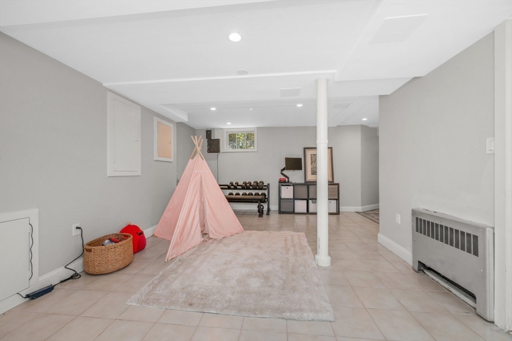 46 Jerome Ave