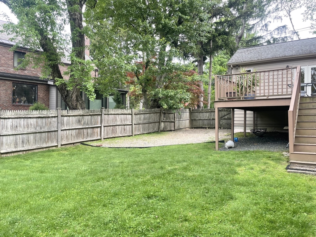 150 Gordon Rd