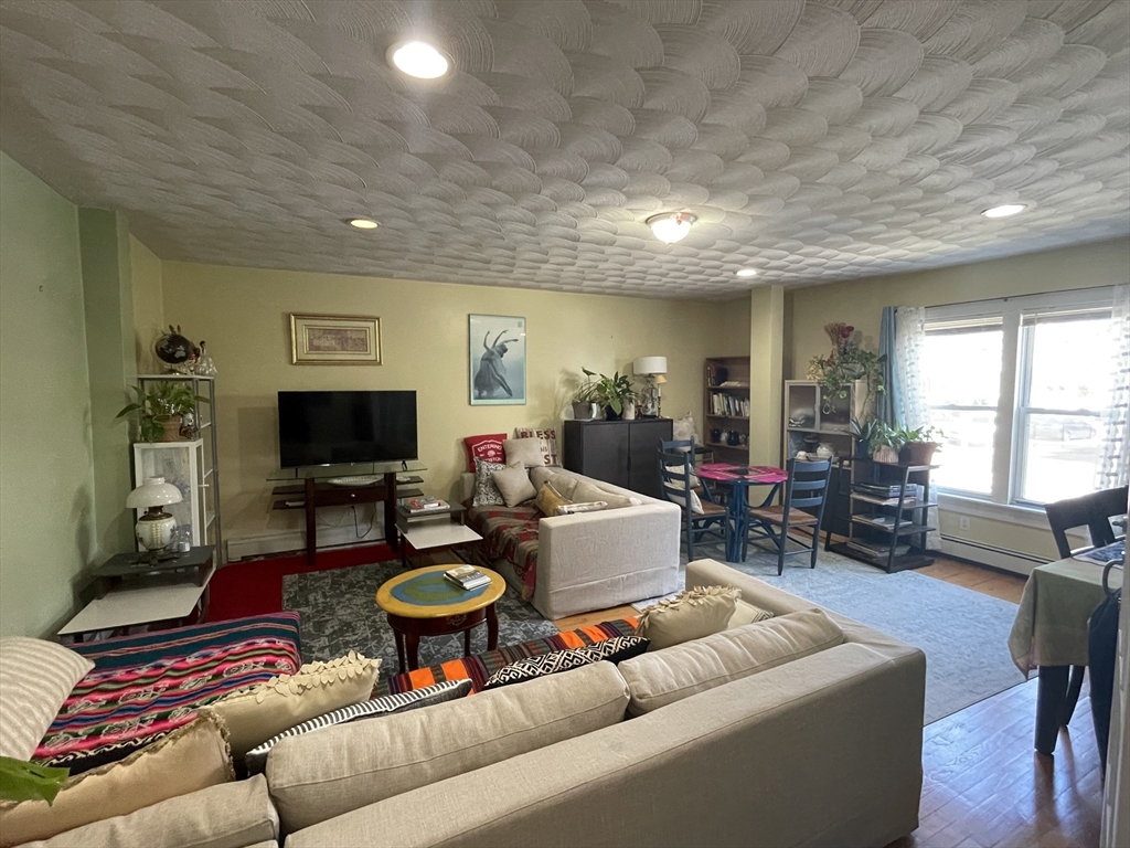42 Litchfield # 1