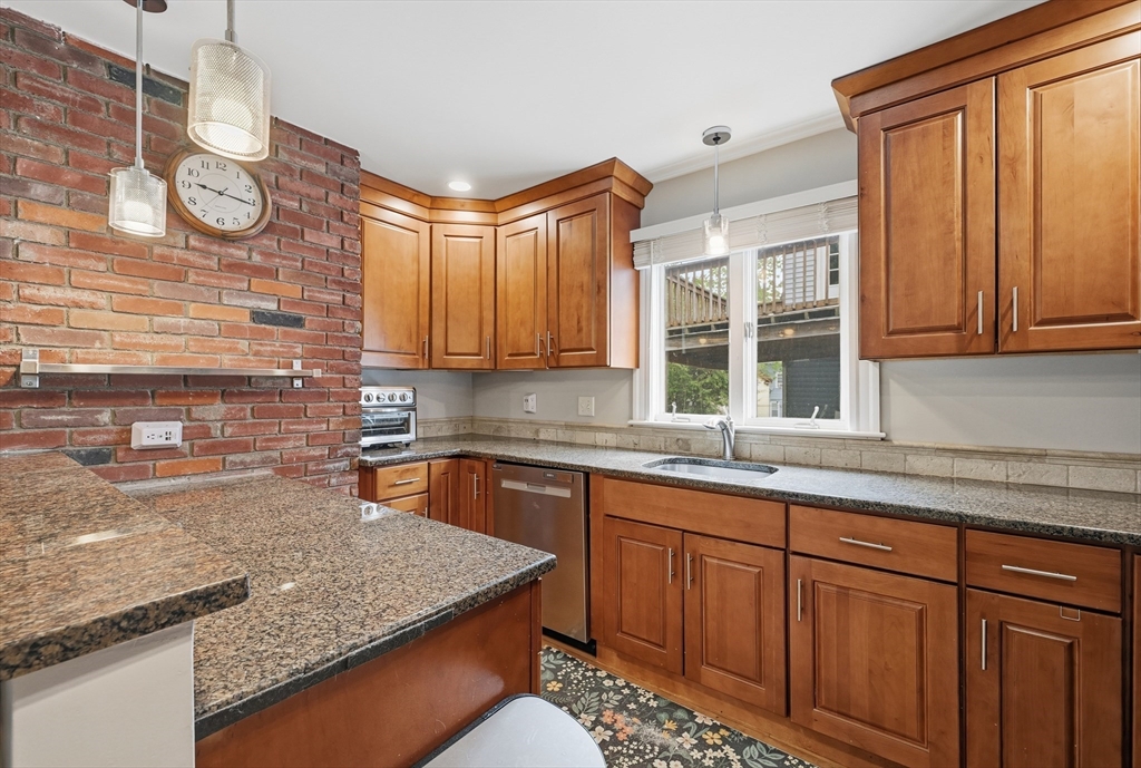 36-38 Florence St # 38