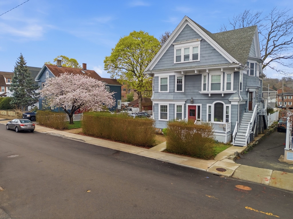36-38 Florence St # 38