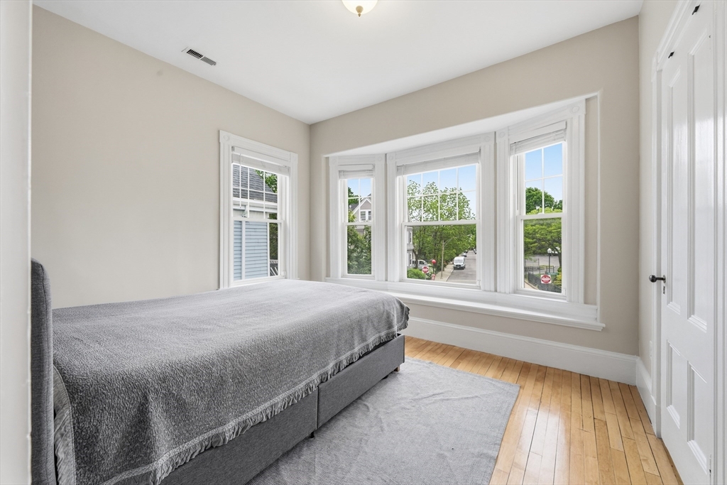 36-38 Florence St # 38