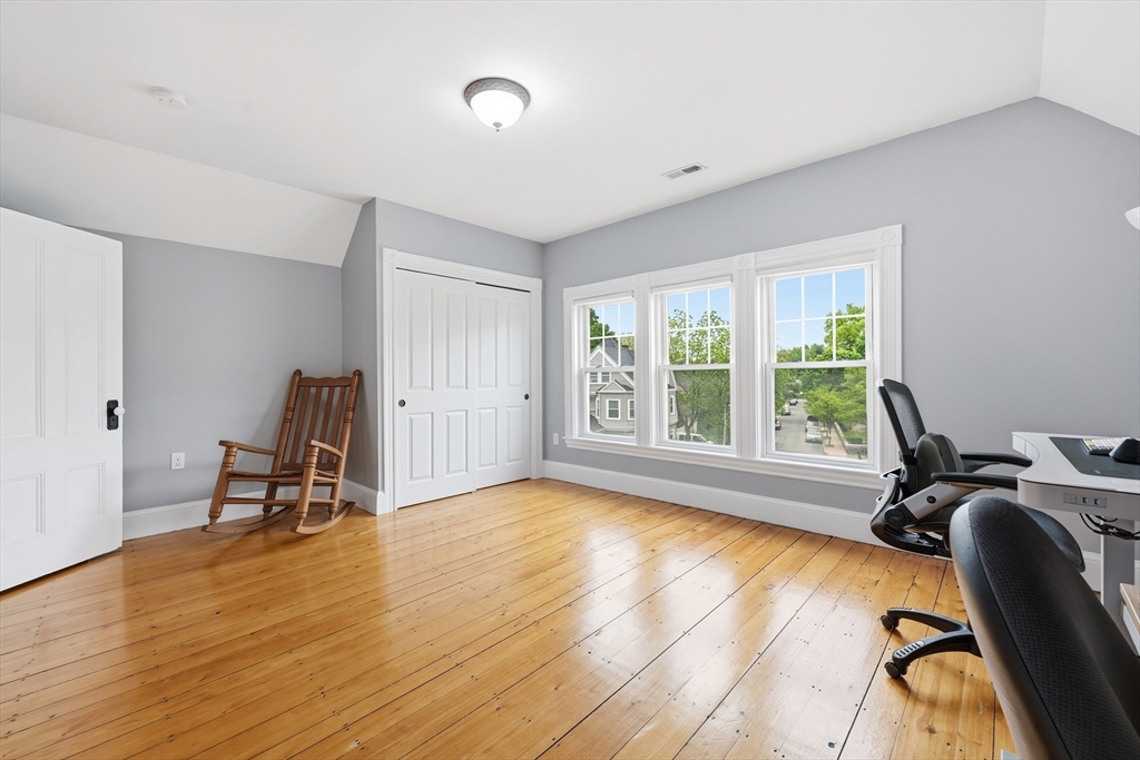 36-38 Florence St # 38