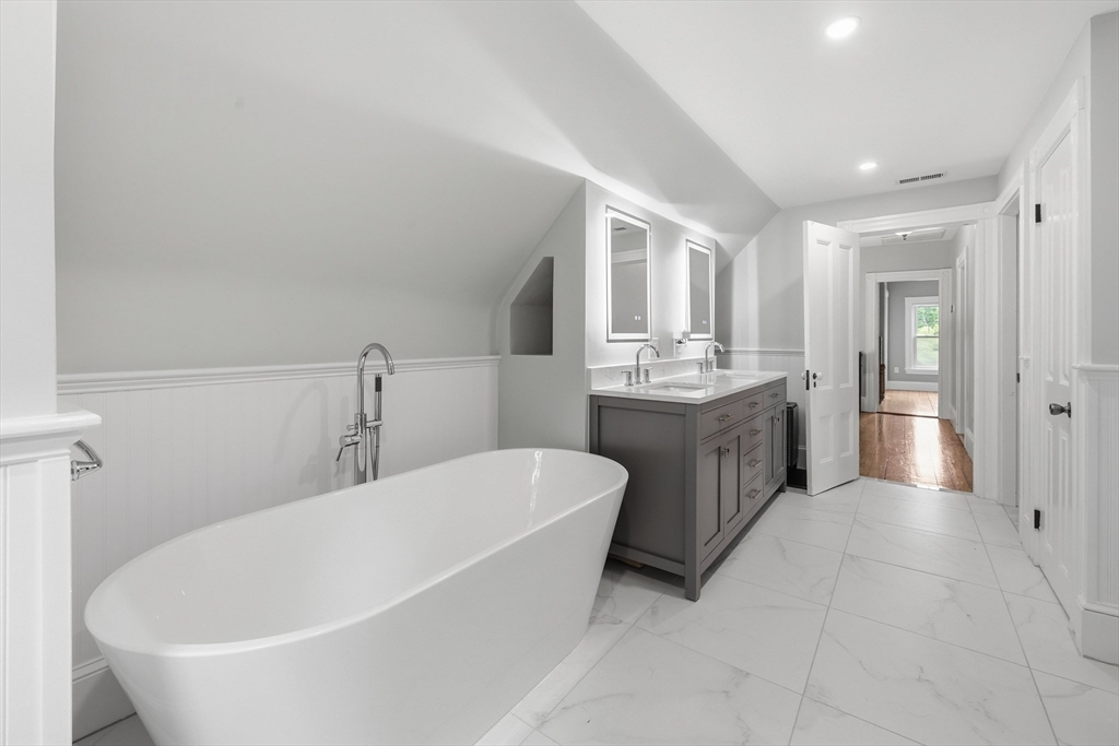 36-38 Florence St # 38