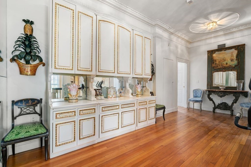 15 Catlin Road