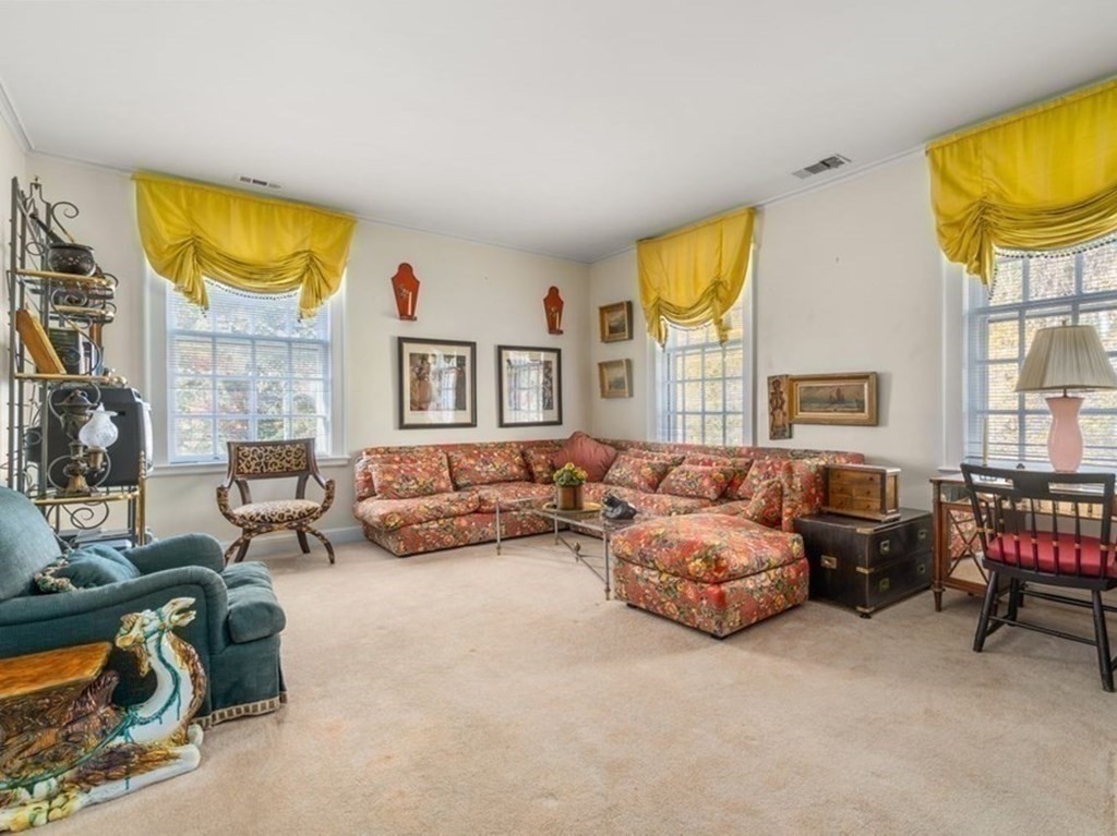 15 Catlin Road