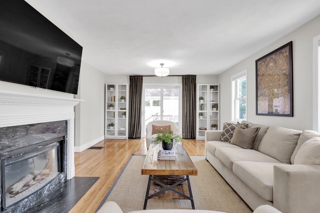 4 Rebecca Road