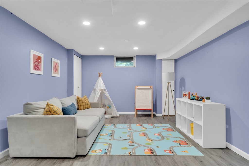 4 Rebecca Road