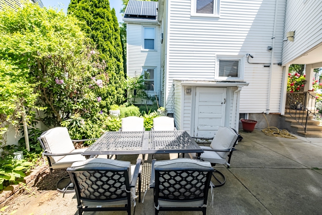 19 Faxon St # F