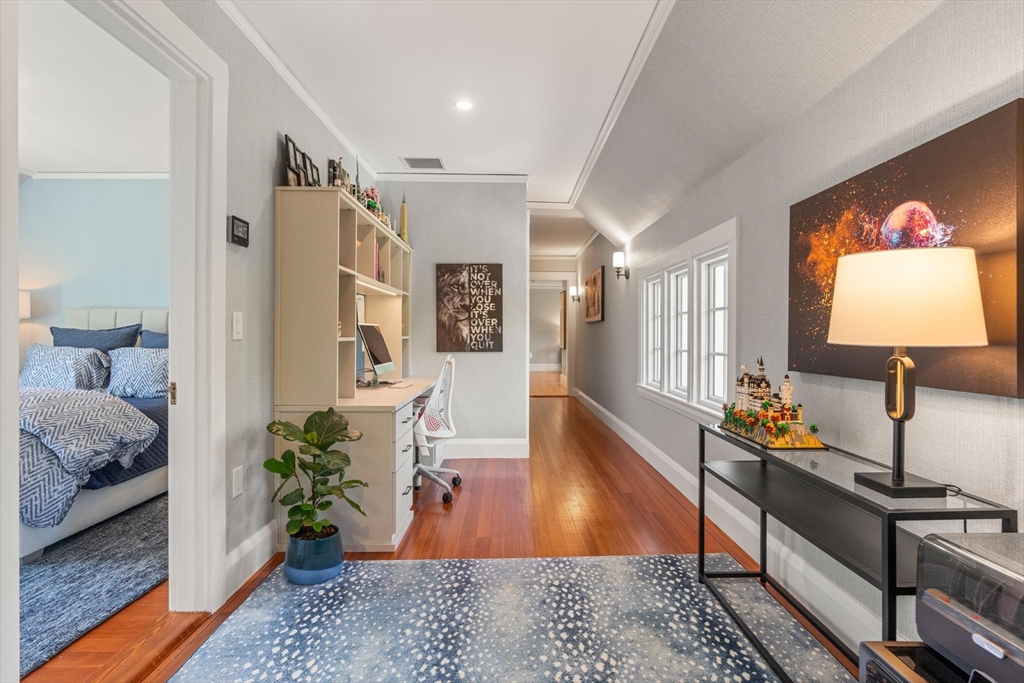 10 Burnham Rd