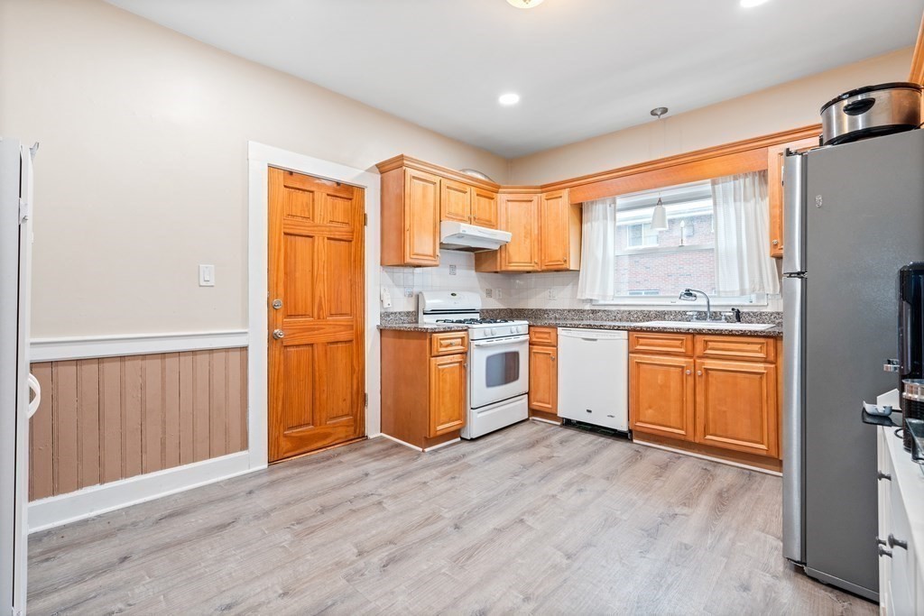 12 Plymouth St # 2