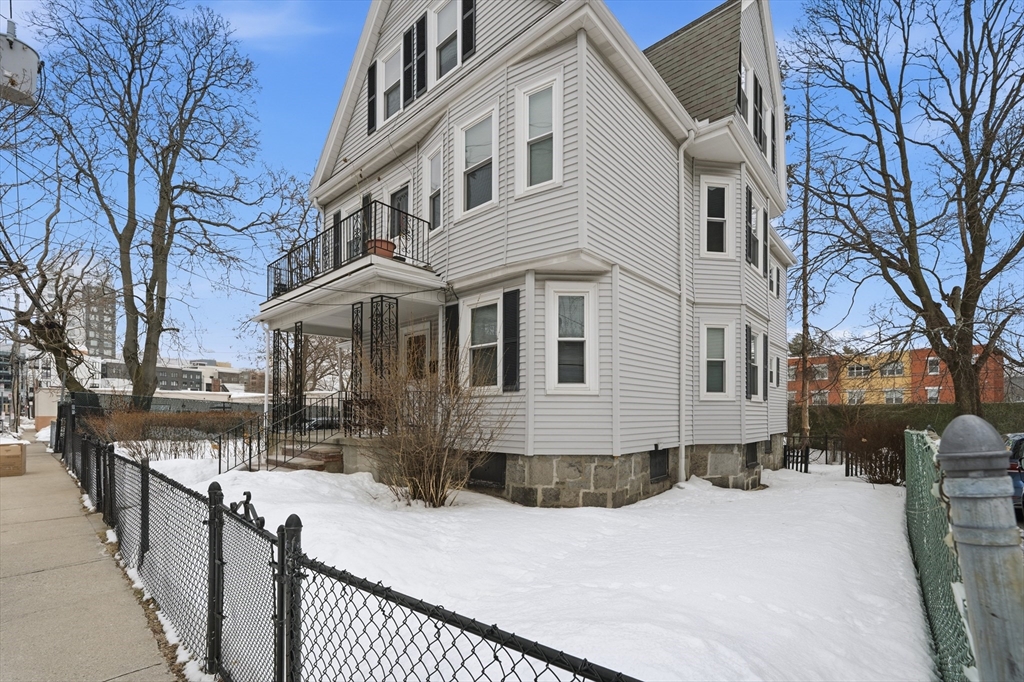 111 Dustin St # 111